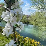 Kuca Magnolia * Благай